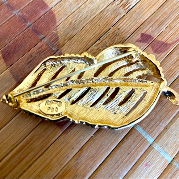 Vintage 70s Gorgeous Napier F90 Signed Leaf Broach - Picture 2 of 5